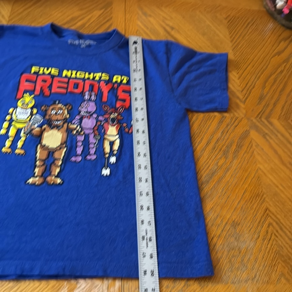 Five Nights at Freddy’s short sleeve T-shirt - Picture 5 of 6